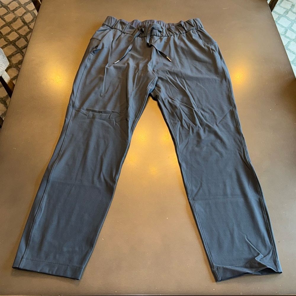 GUC Lululemon Pants